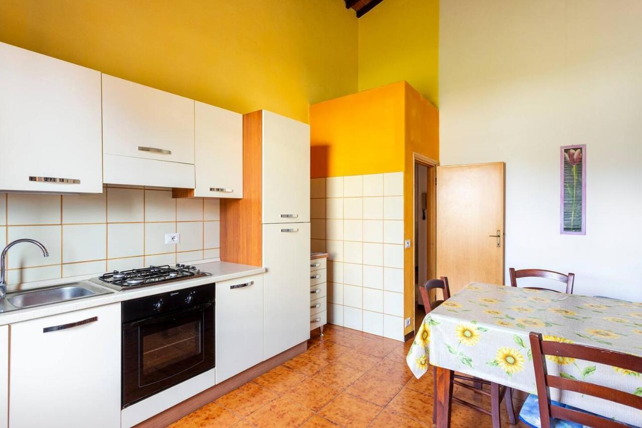 Maison Antoinette San Vincenzo Exterior photo